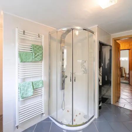 Huette In Boehmen Mit Sauna Und Whirlpool Casa vacanze Kraslice